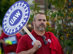 UAW’s clash with Big 3 carmanufacturers reveals off a more confrontational union as strike duedate looms
