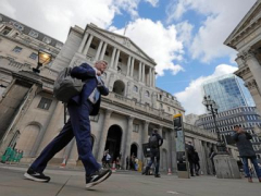 Bank of England signsupwith US Fed in keeping interest rates thesame after inflation decreases