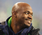 Adrian Peterson Applauded by Fans After ‘Dancing With the Stars’ Performance