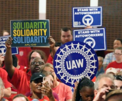 4,000 UAW employees walk off task at Mack Truck centers in 3 states
