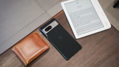 The Google Pixel 8 Pro Is an Incredible Phone That Has Graduated Into ‘Luxury’ Territory