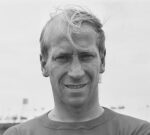 Bobby Charlton, Manchester United icon who endured aircraft crash and won World Cup for England, dead at 86