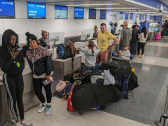 Evaluating from the level of problems, air travel is getting evenworse