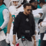 A mic’d-up Mike McDaniel anticipated a one-play Dolphins TD drive right before it occurred