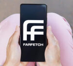Online high-end merchant Farfetch is getting a last-second, $500 million yank out the mud