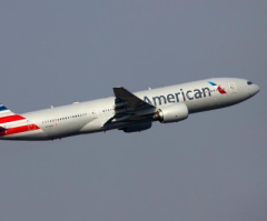 See: American Airlines jetliner makes stomach-turning landing in London