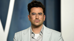 Schitt’s Creek star Dan Levy checksout sorrow in brand-new Netflix movie