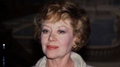 She was Mrs. Banks in Mary Poppins and sang Send in the Clowns on Broadway: Glynis Johns dead at 100