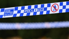 Guest dead, kid battling for life after automobile diverts off roadway and crashes in Echuca