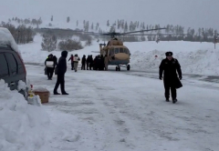 About 1,000 travelers caught in Xinjiang after avalanches