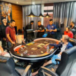 Russians captured gaming at poker