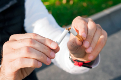 Long-lasting cigarettesmoking impacts immune system