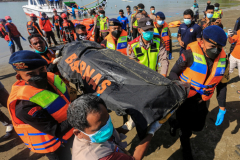 Bodies recuperated from capsized Rohingya ship