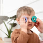 Link inbetween eye motion and facial acknowledgment in autism?