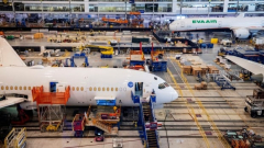 Whistleblower declares security problems with Boeing 787 and 777 jets