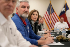 Kim Reynolds indications Texas-style migration law criminalizing ‘illegal reentry’ into Iowa