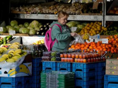 UK inflation falls to lowest level since late 2021 as food prices ease further