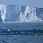 Biggest ice rack in Antarctica relocations assoonas or twotimes a day