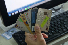 Credit card default dangers rise in veryfirst quarter
