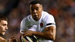 England winger Feyi-Waboso indications brand-new Exeter offer