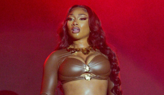 Megan Thee Stallion Gets Emotional During Performance At ‘Hot Girl Summer’ Tour Stop In Tampa (WATCH)