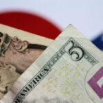Stable dollar sendsout yen to the verge of 160