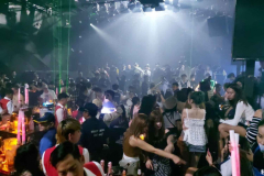 200 authorities raid one Pattaya club