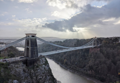 Travelsuitcases discovered on UK bridge ‘held human stays’