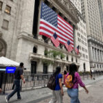 UnitedStates stocks tumble as tech share rebound fails