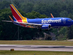 Southwest breaks with 50-year custom and will appoint seats; earnings falls at Southwest, American