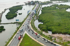 Floods, landslides eliminate 10, leave 9 missingouton in Vietnam