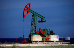 Oil steadies decrease inspiteof UnitedStates equity signingupwith Monday selloff