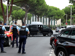 Cops officer hurt in surge exterior France synagogue