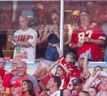 Taylor Swift and Mecole Hardman’s fiancée Chariah Gordon provided the finest postgame ‘interview’ after Chiefs win