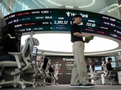 Asian stocks log modest gains as information program China’s economy slowingdown additional