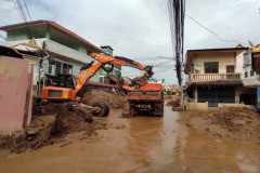 Thai PM: Mud should be cleared from Chiang Rai withoutdelay