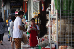 Conversation set for baht, inflation