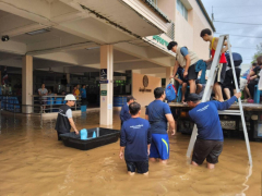 Companies battle to offer with flood damage