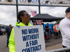 UnitedStates dockworkers press on with 2nd day of strike, with no offer in sight