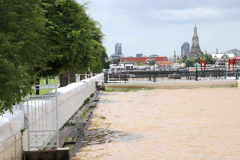 Flood caution for lower Chao Phraya River basin provinces consistingof Greater Bangkok