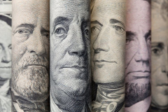 US Dollar holds strong on peaceful Monday, careful market stateofmind