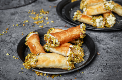 Lemon Pistachio Cannoli