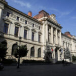 Romanian macroeconomic indications and interest rate projections: Reuters survey