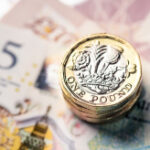 GBP/USD hits 1.2550 amid low trading volume