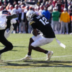 Travis Hunter with amazing catch for 3rd TD as Colorado rolls