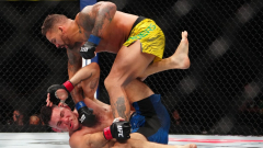 Eryk Anders def. Chris Weidman at UFC 310: Best photos