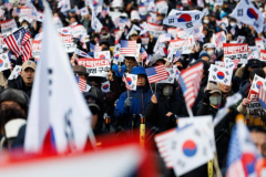 South Korea fails in unprecedented attempt to arrest president