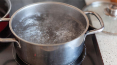 Residents in Far North Queensland told to boil their water to avoid illness amid extreme weather