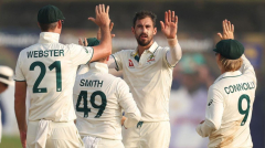 Mitch Starc nearly snares hat-trick on sea-sawing first day of second Test against Sri Lanka