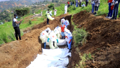 Video: Red Cross buries 18 bodies in mass grave amid Bukavu clashes